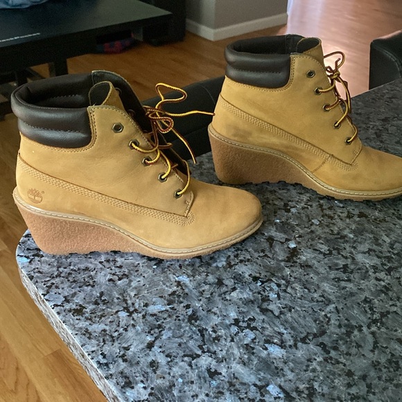 Timberland wedges in good condition - Picture 2 of 5